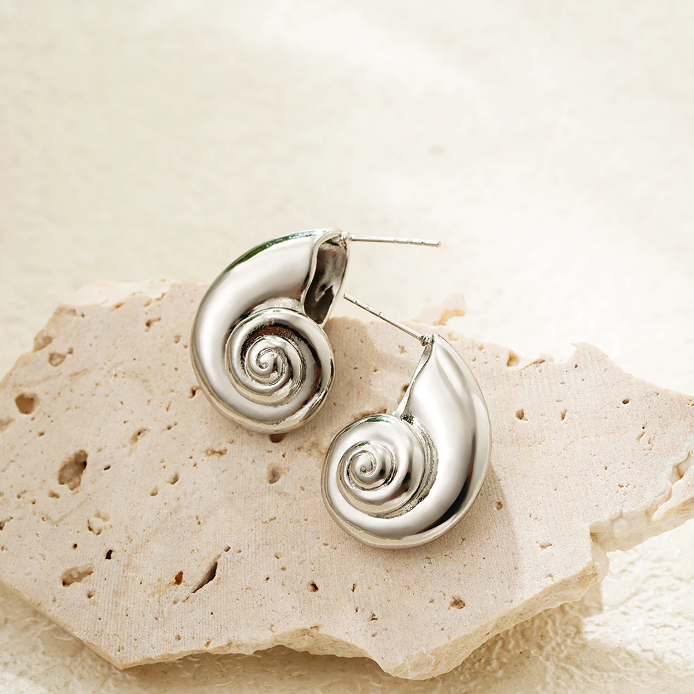 Boucles d'oreilles coquillage plaquées or Boucles d'oreilles coquillage plaquées or – Image 17