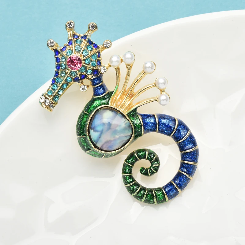 Broche hippocampe strass bleu océan Broche hippocampe strass bleu océan – Image 3