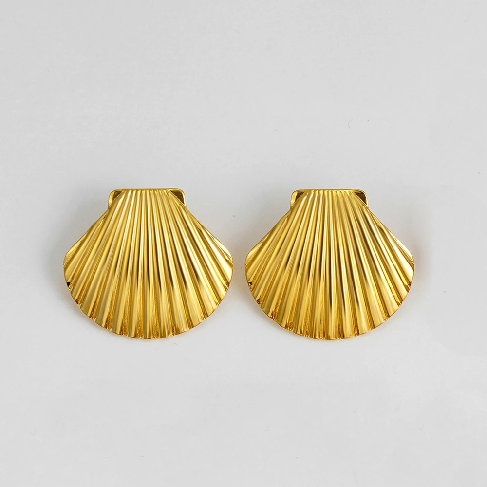 Boucles d'oreilles coquillage plaquées or Boucles d'oreilles coquillage plaquées or – Image 7