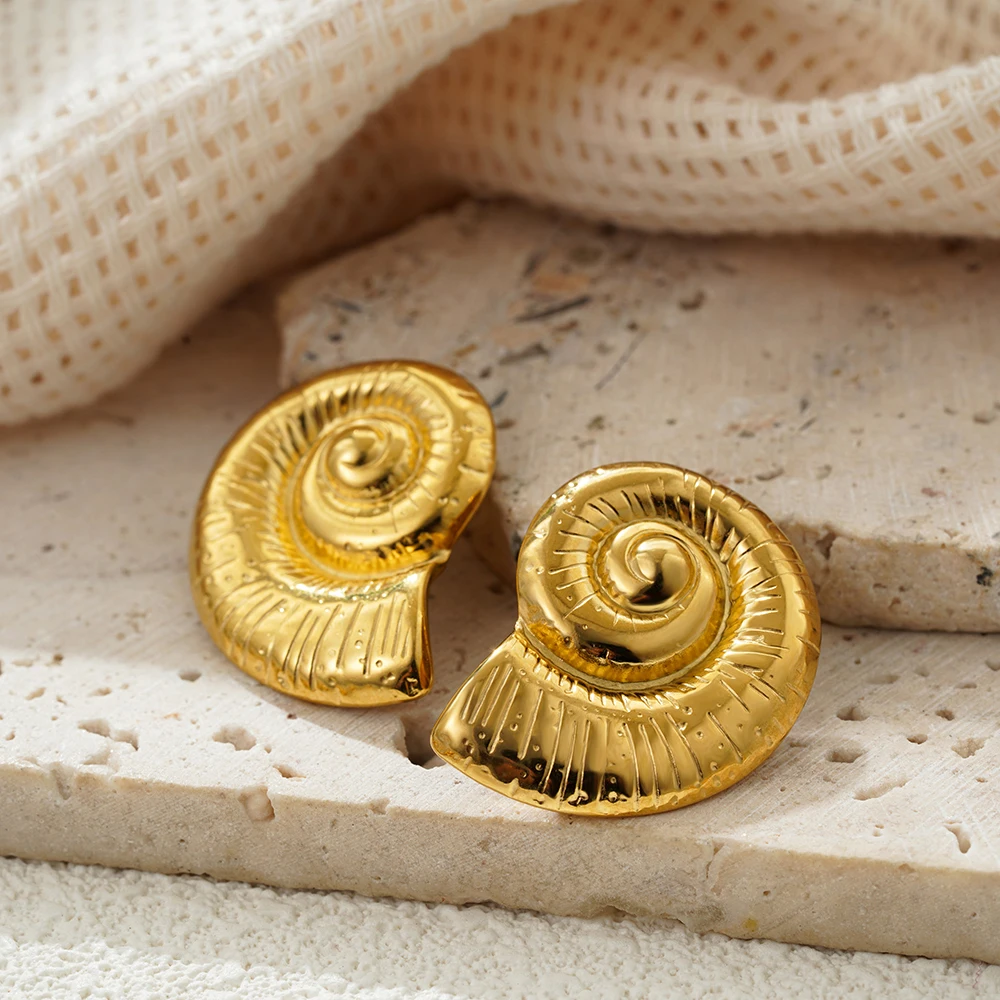 Boucles d'oreilles coquillage plaquées or Boucles d'oreilles coquillage plaquées or – Image 11