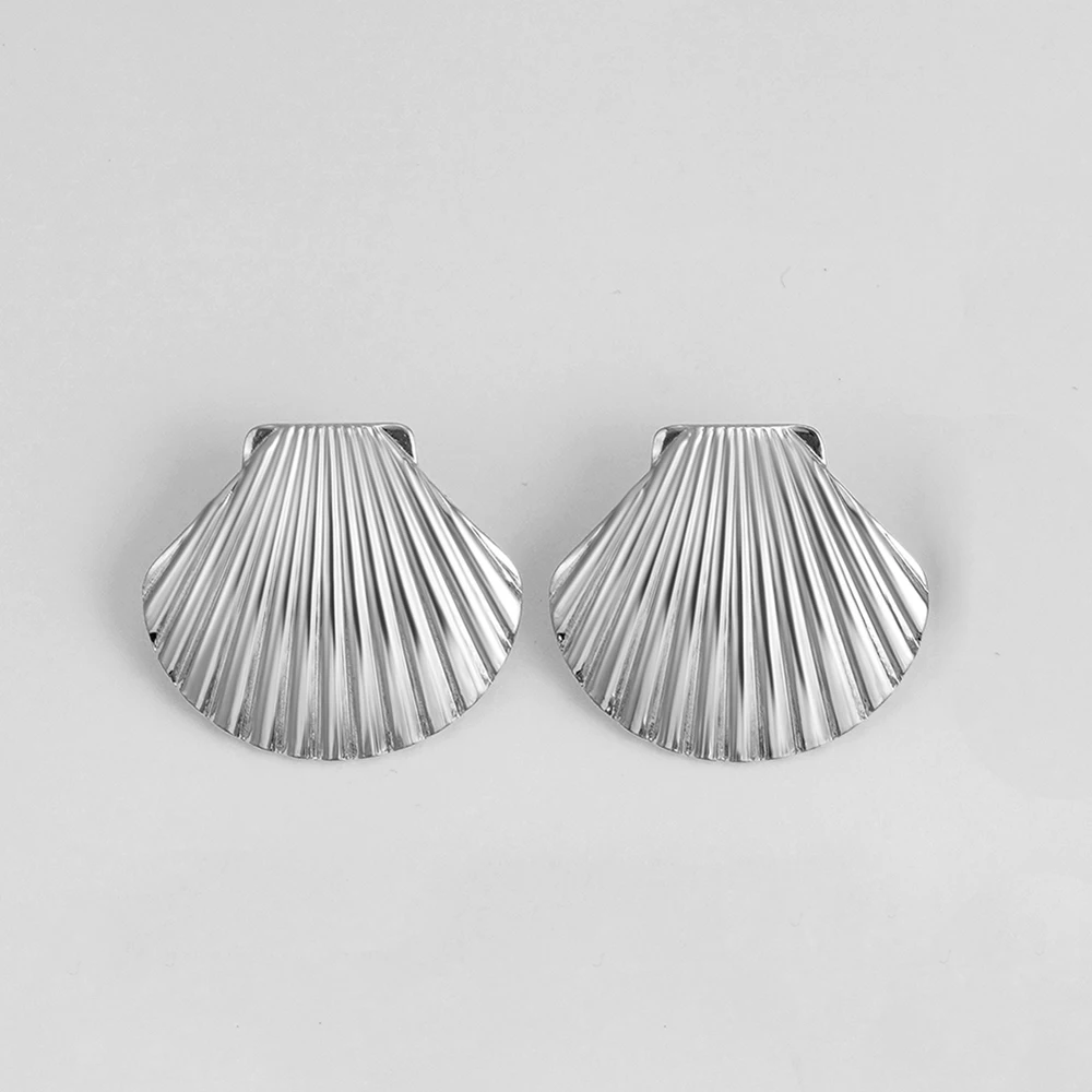 Boucles d'oreilles coquillage plaquées or Boucles d'oreilles coquillage plaquées or – Image 8