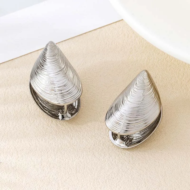 Boucles d'oreilles étoile de mer dorées bohème Boucles d'oreilles étoile de mer dorées bohème – Image 10